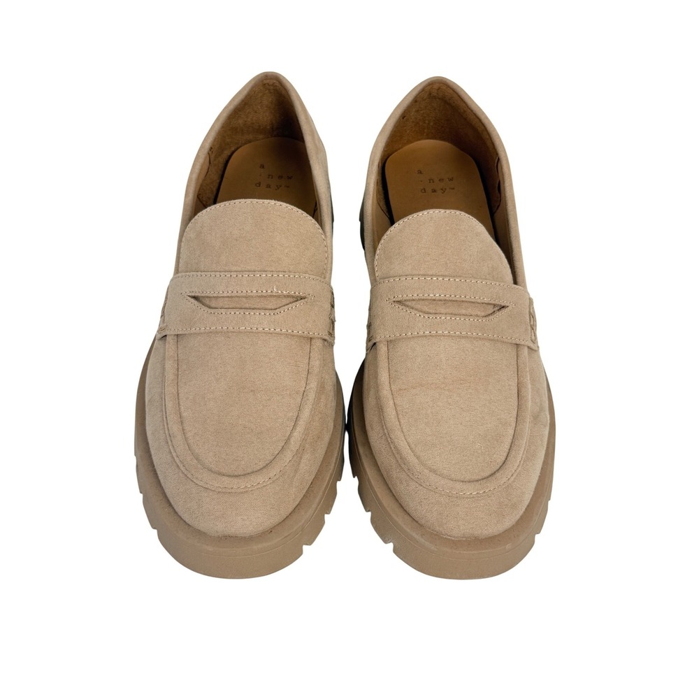 A New Day Womens Tan Faux Suede Platform Lug Sole Penny Loafers Size 8